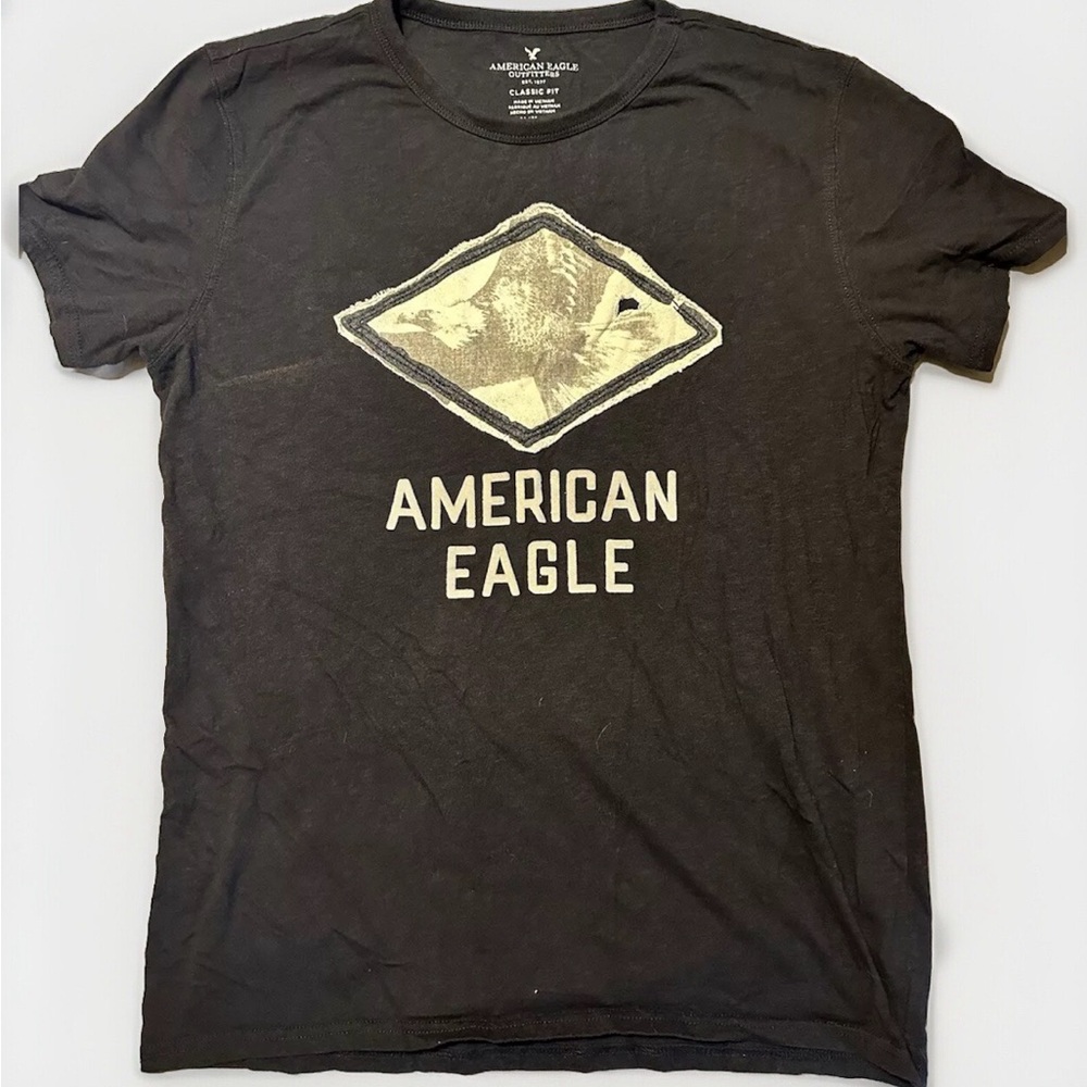 American Eagle Mens Medium Classic fit Black T Shirt Embroidered distressed LOGO